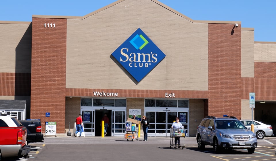 Sams Club anuncia que dará servicio de recogida en la acera en sus 600 tiendas de EE.UU.