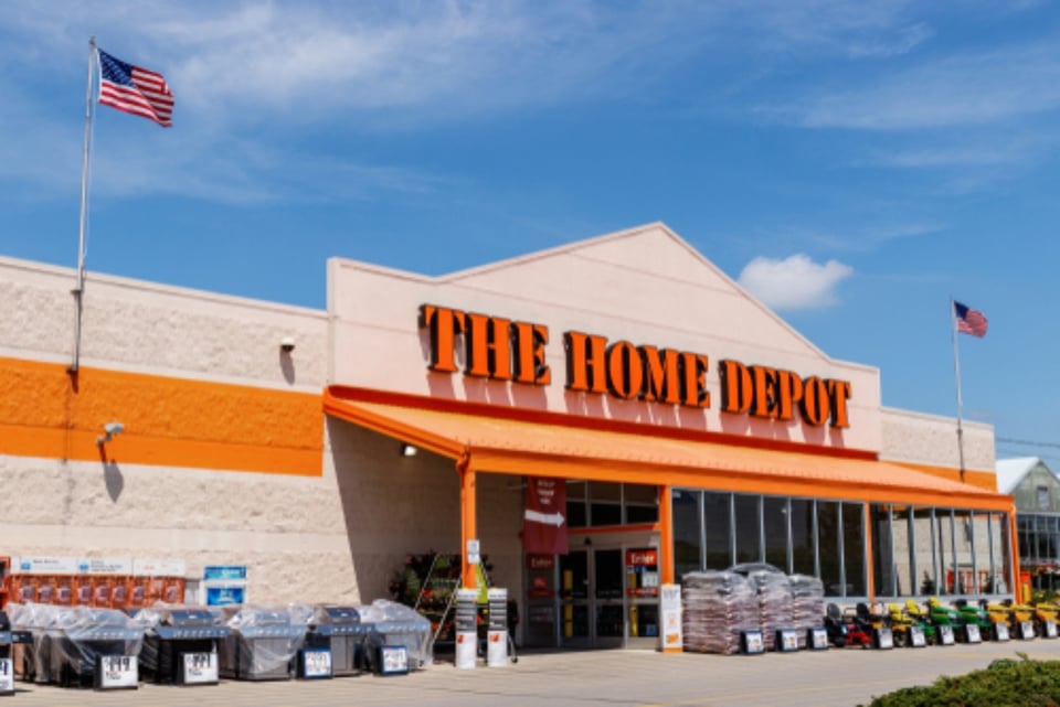 Home Depot y Lowe’s se unen a otras tiendas al exigir mascarillas a sus clientes