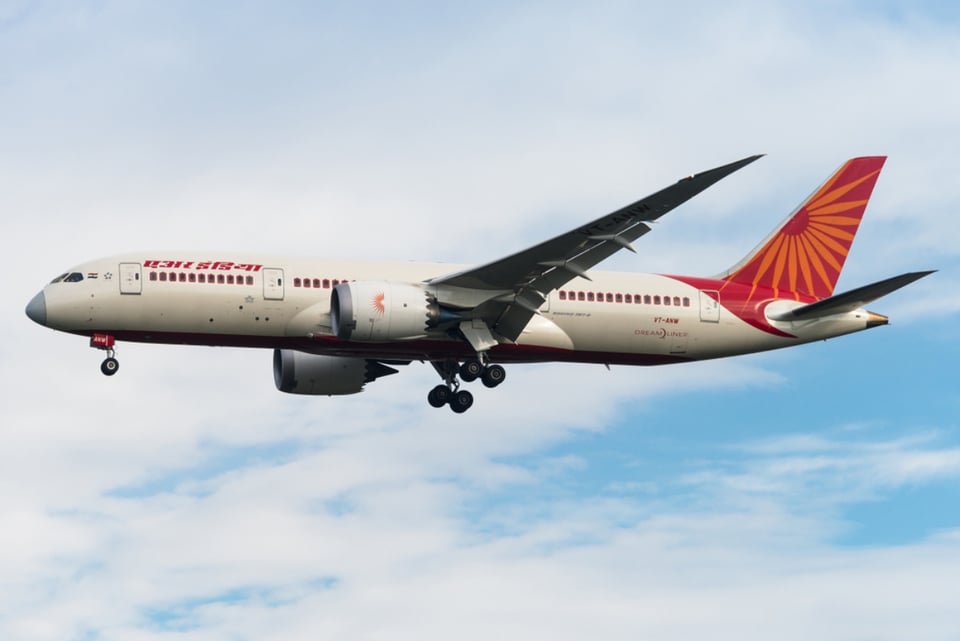 Avión de Air India con 191 personas se parte en dos al aterrizar (FOTOS)