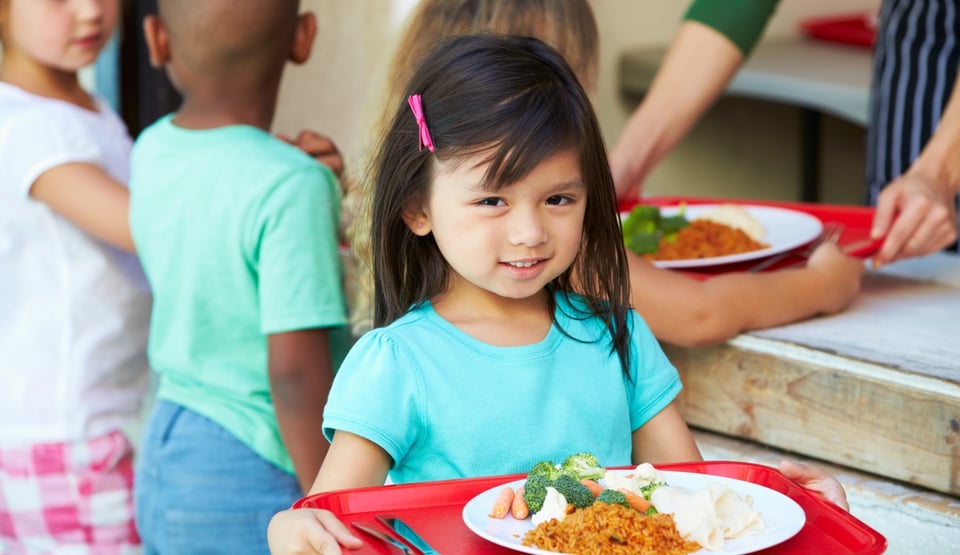 Entregarán tarjeta P-EBT para alimentos a familias de Florida