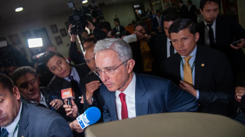Expresidente colombiano Álvaro Uribe da positivo por coronavirus featured image