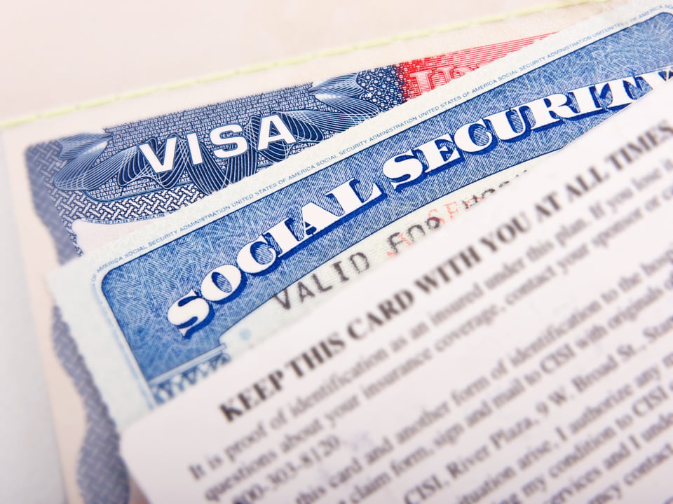USCIS dice que cierre de gobierno no le afecta; anuncia facilidades para solicitar visas y ciudadanía