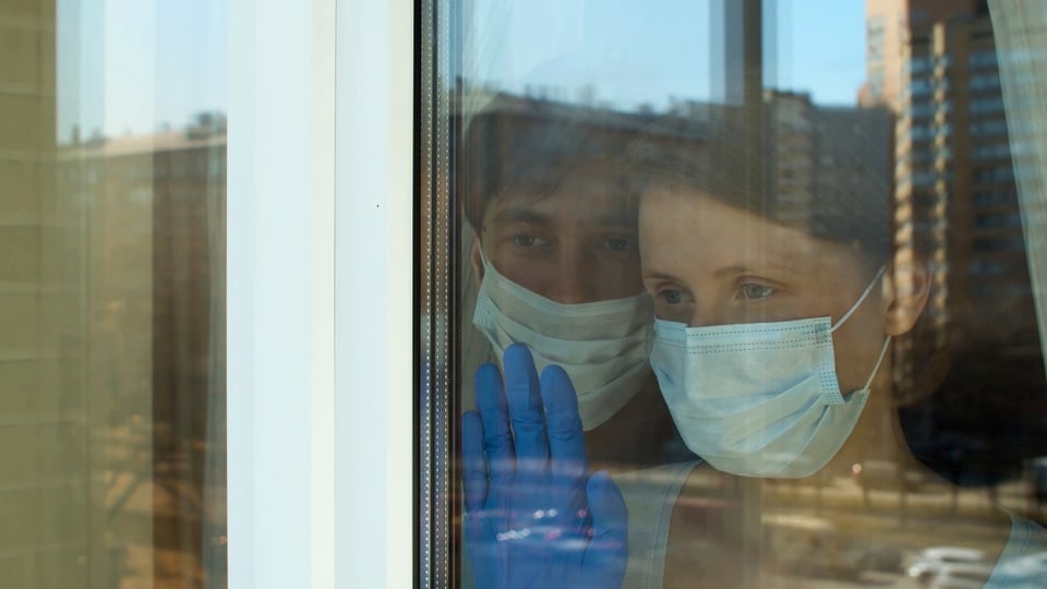 Coronavirus infidelidad: Se enteró de lo peor en el momento más trágico