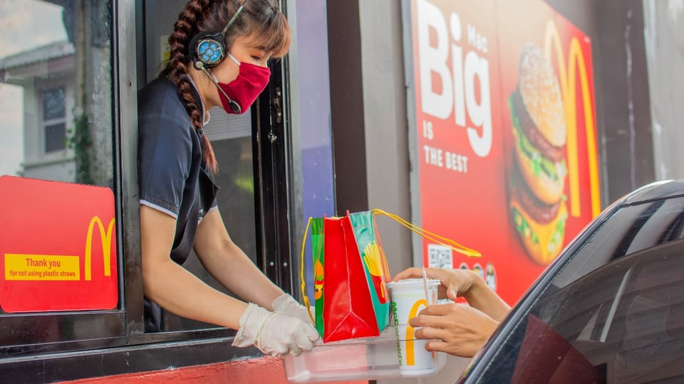 McDonald’s anuncia sus normas coronavirus para volver a abrir restaurantes featured image