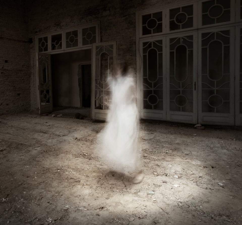 Curioso: Bebé saluda y besa al fantasma de su mamá (VIDEO y FOTOS) featured image