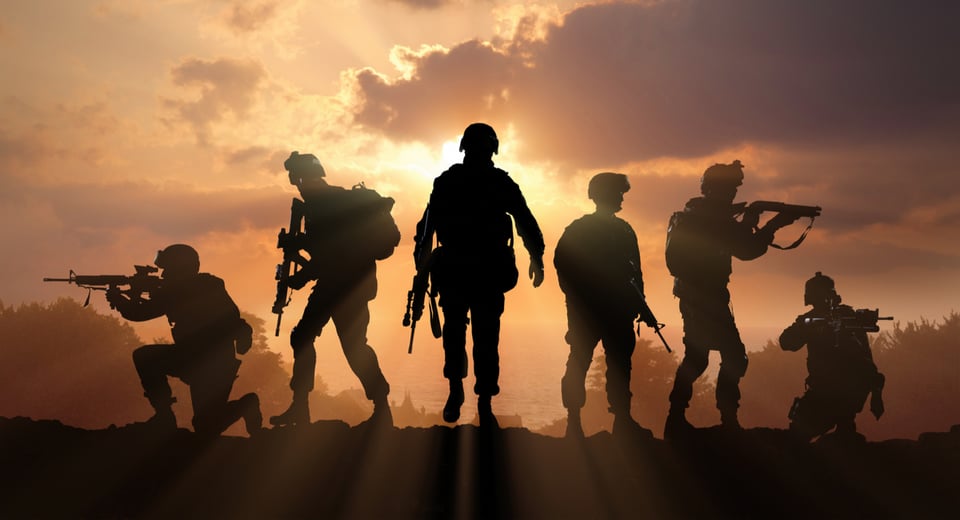 Hispanos que dejaron una huella honorable en las Fuerzas Armadas de EE.UU