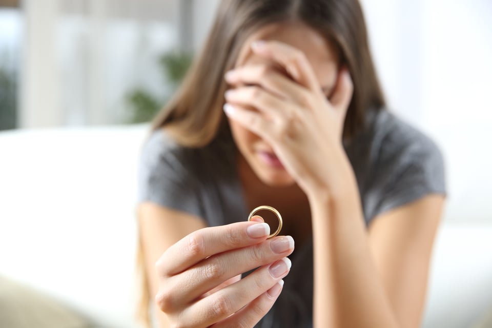 Curioso: Foto causa divorcio, ella comete terrible error y él no se lo perdona (FOTO)