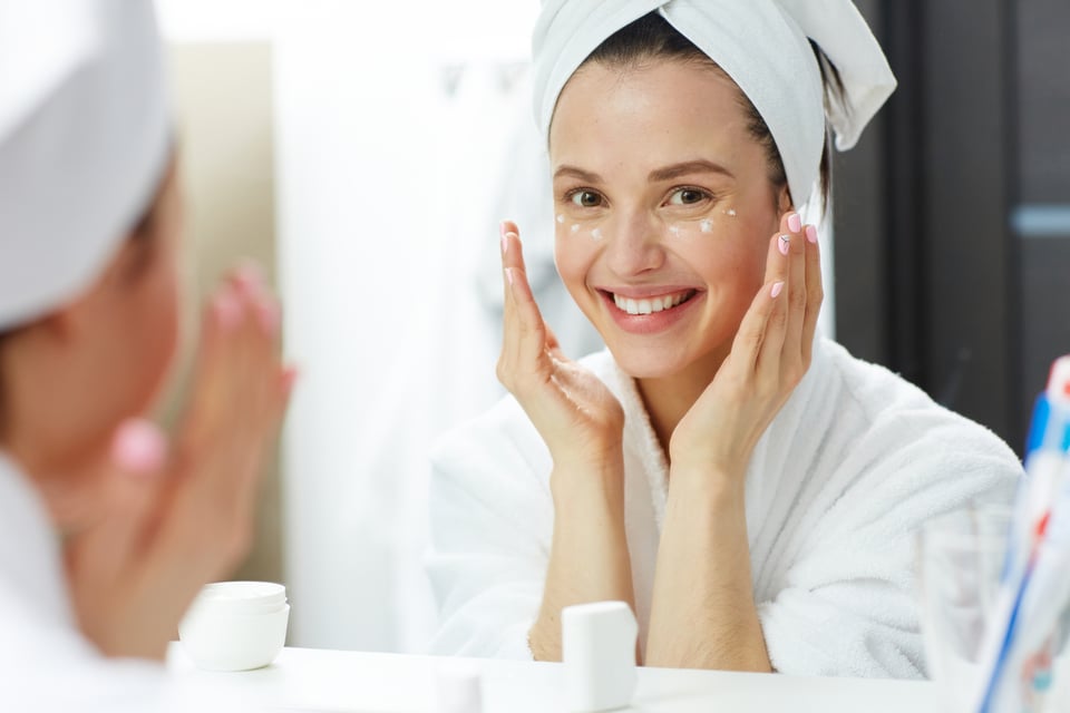 12 hábitos de belleza para las que no tienen mucho tiempo featured image