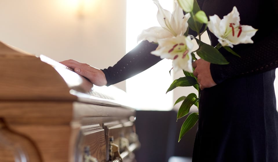 Mujer de Detroit fue declarada ‘muerta’ pero abrió los ojos en la funeraria