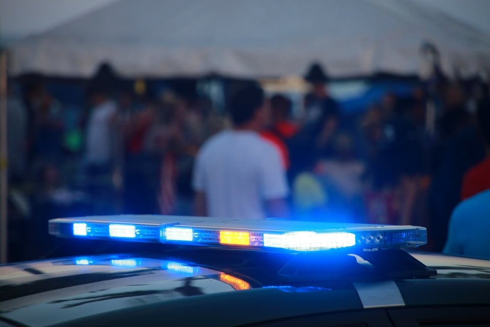 Florida: Arrestan a un sheriff por ordenar la detención ilegal de su amante