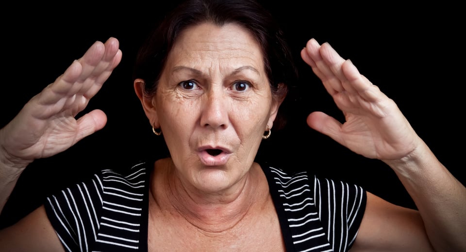 Frases de mamás latinas: Las 15 frases que todos hemos escuchado de mamá featured image
