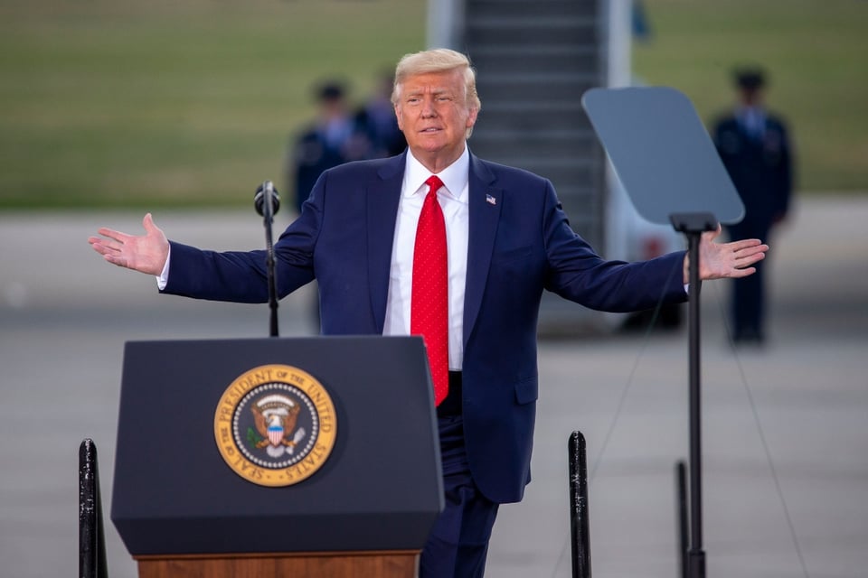 Trump culpa a los demócratas de que no haya segundo cheque