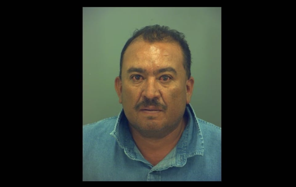 Texas: Arturo Caballero manejaba ebrio y arrolló a dos motociclistas