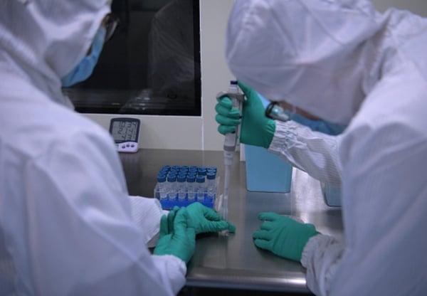 EEUU presenta nuevo plan sobre vacunas gratuitas contra coronavirus