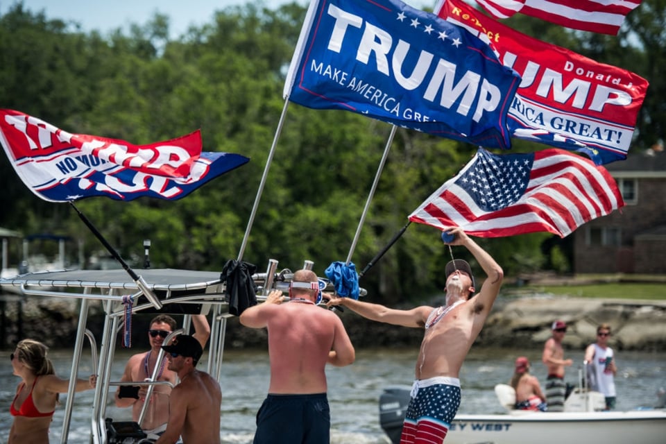 Texas: Se hundieron embarcaciones durante desfile a favor de Trump (VIDEO) featured image