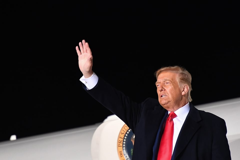 Trump quiere «educación patriótica» y anuncia nueva ayuda para agricultores