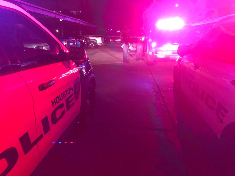 Texas: Niño de 7 años muere en Houston ahorcado con la cortina del baño