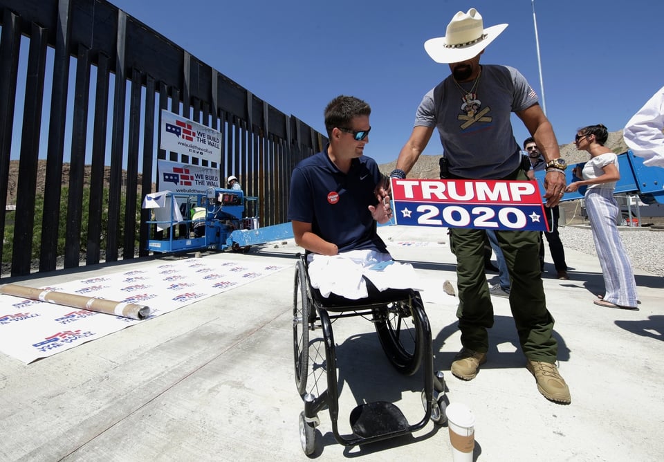 Corte bloquea construcción de muro fronterizo de Trump