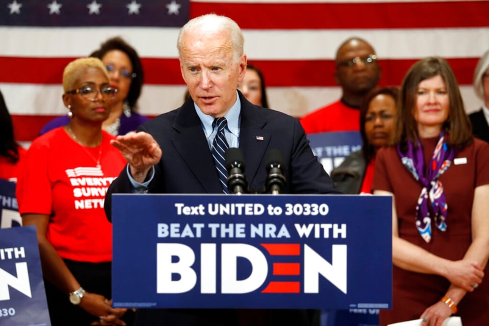 No se apresuren con el reemplazo de Ginsburg, pide Biden a senadores republicanos