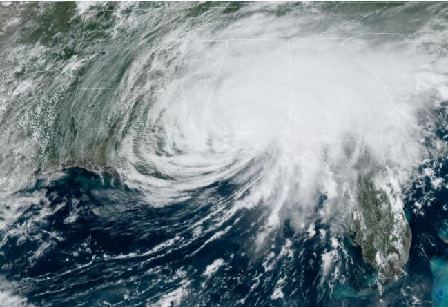 Sally se debilita sobre Alabama y Florida pero sigue siendo huracán