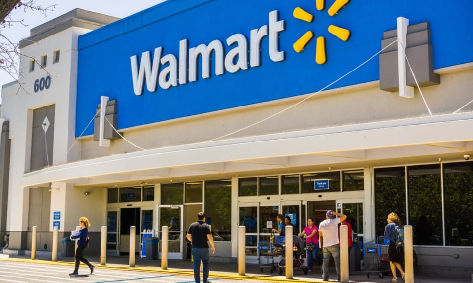 Walmart reabrirá segunda entrada en sus tiendas tras cerrarlas por coronavirus