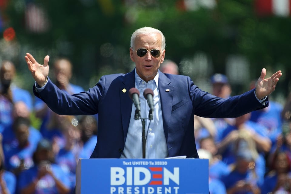 Campaña de Biden recauda cifra récord durante el debate