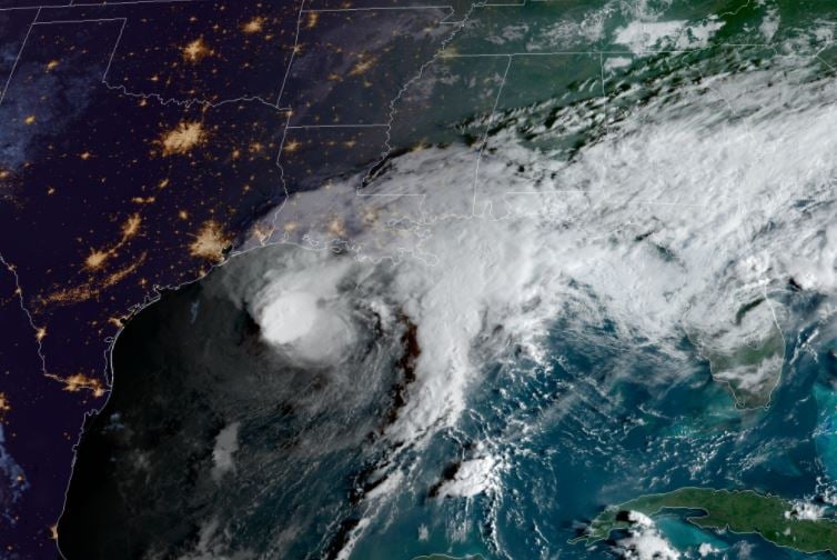 Tormenta tropical Beta avanza hacia Texas y Luisiana