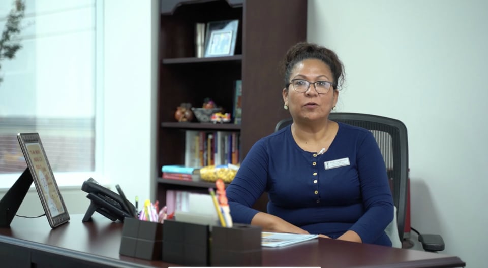 Ayudar y empoderar a los hispanos a través de la educación y la lectura featured image