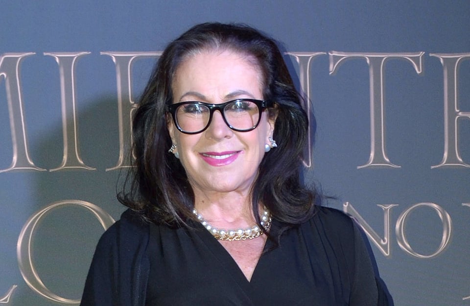 Laura Zapata se encuentra de luto y lo comparte en Instagram