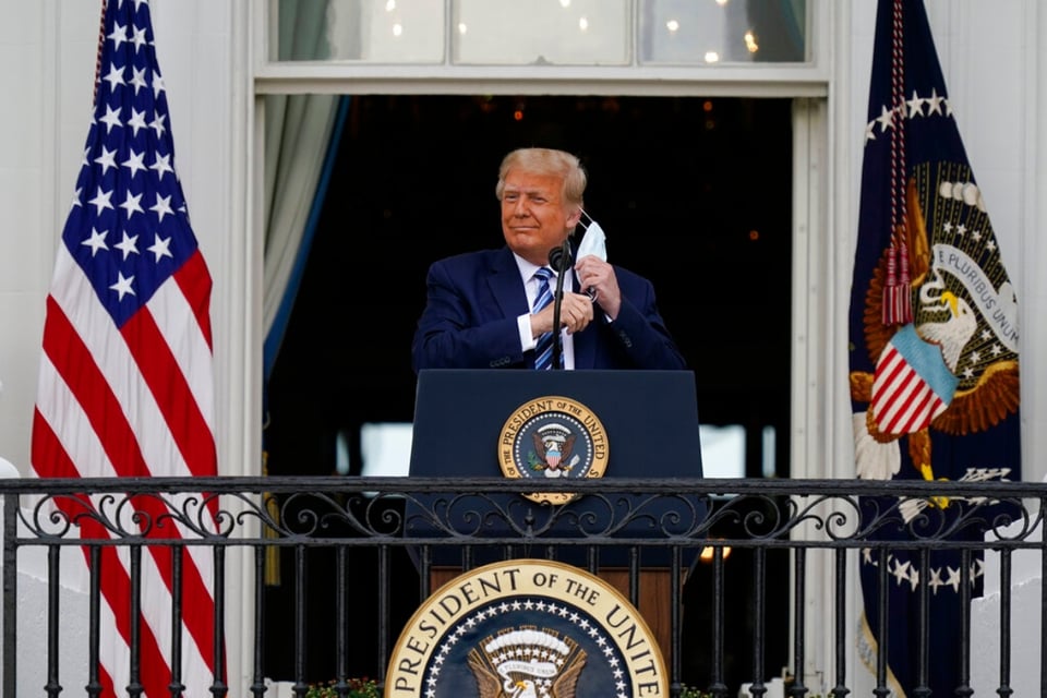 Trump asegura que ahora es «inmune» al coronavirus y que él ya no es contagioso featured image