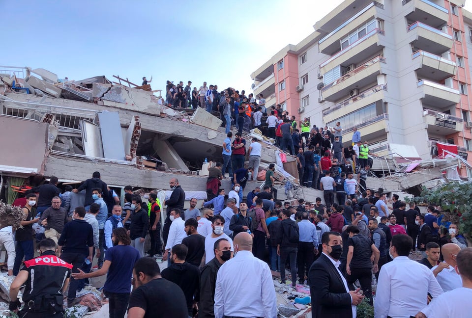 Reportan al menos seis muertos y más de 200 heridos tras terremoto en Turquía