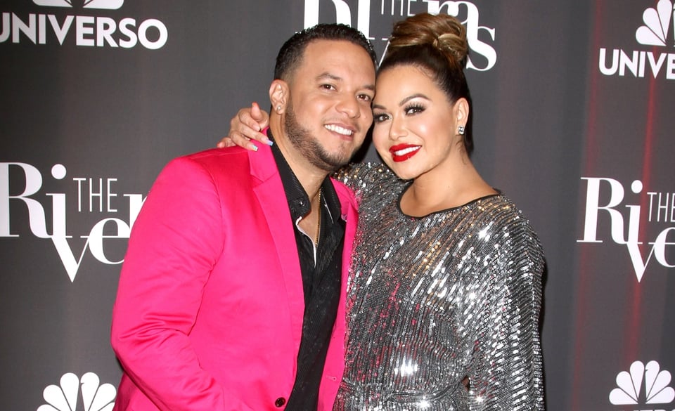 Exesposo de Chiquis Rivera aparece en público y revela con quien pasa su tiempo (VIDEO) featured image