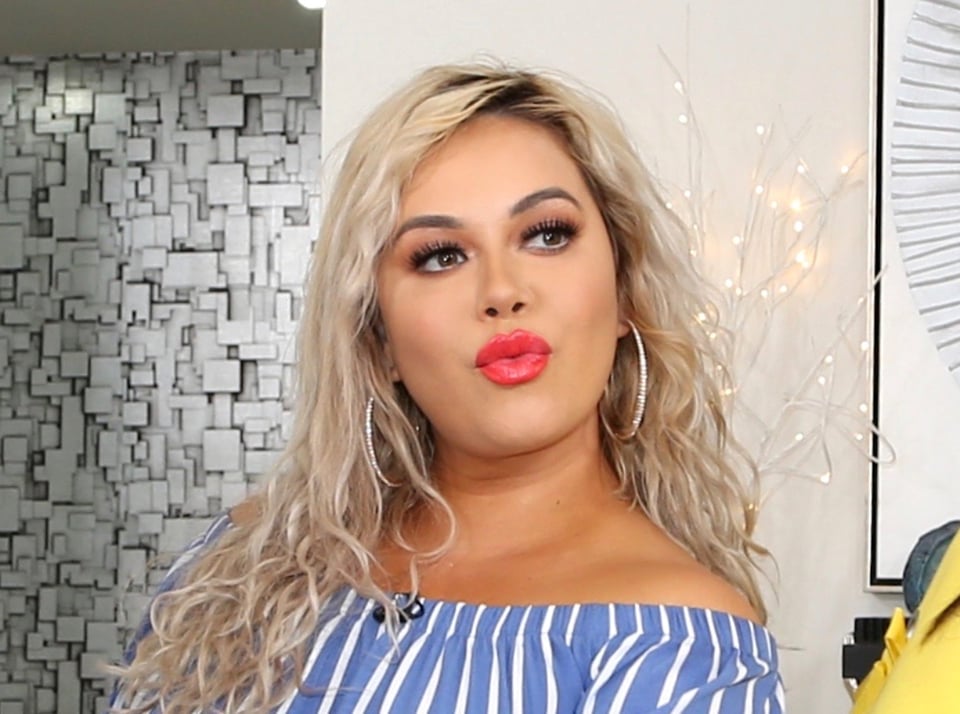 Chiquis Rivera responde a críticas tras pedir oraciones por Donald Trump que tiene coronavirus (FOTOS) featured image