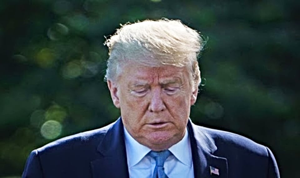 Trump quería camiseta de Superman bajo su camisa cuando le dieron el alta por COVID19