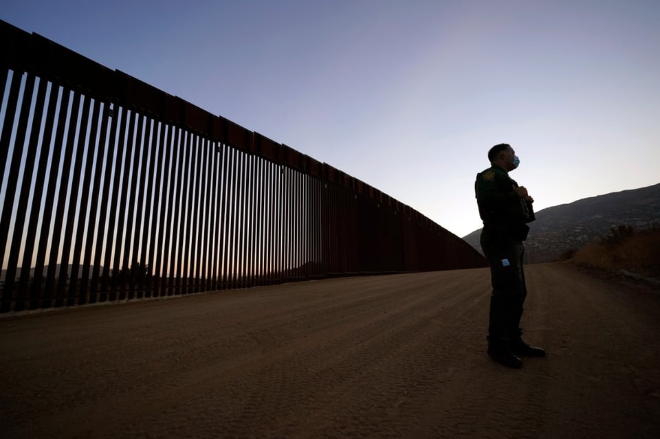 ¿Quienes lo pagaron? Gobierno de Donald Trump celebra la construcción del muro fronterizo