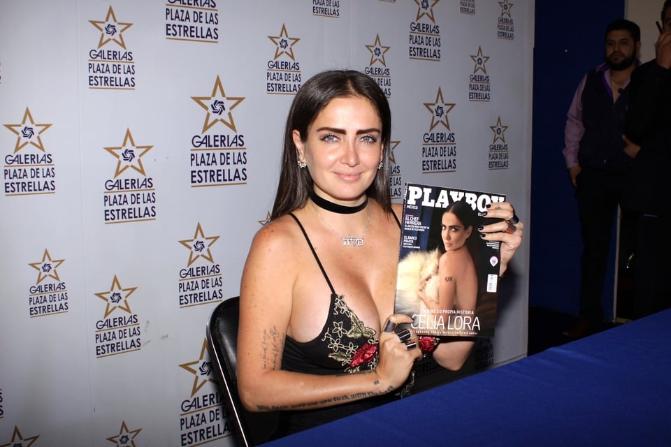 ¡Causa furor! Celia Lora se muestra en lencería transparente en redes sociales (FOTO) featured image