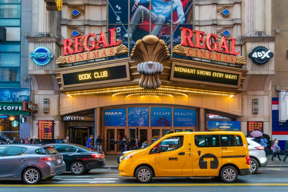 Regal, segunda cadena de cines más grande de EE.UU., vuelve a cerrar por el coronavirus