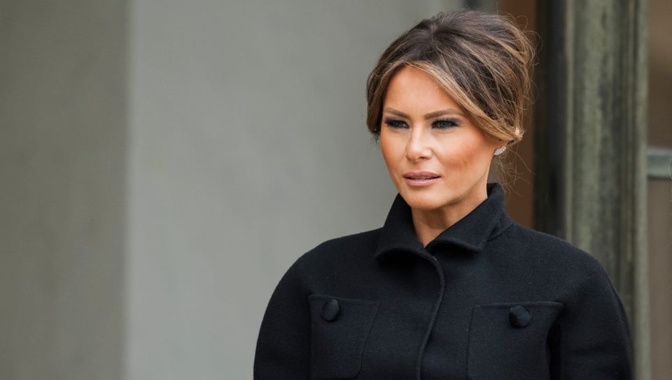 Melania Trump afirma que se siente «bien» mientras se mantiene en cuarentena featured image