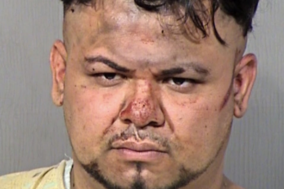 Arizona: Arrestan a hombre tras tiroteo en busca de su mujer en el tráiler equivocado featured image