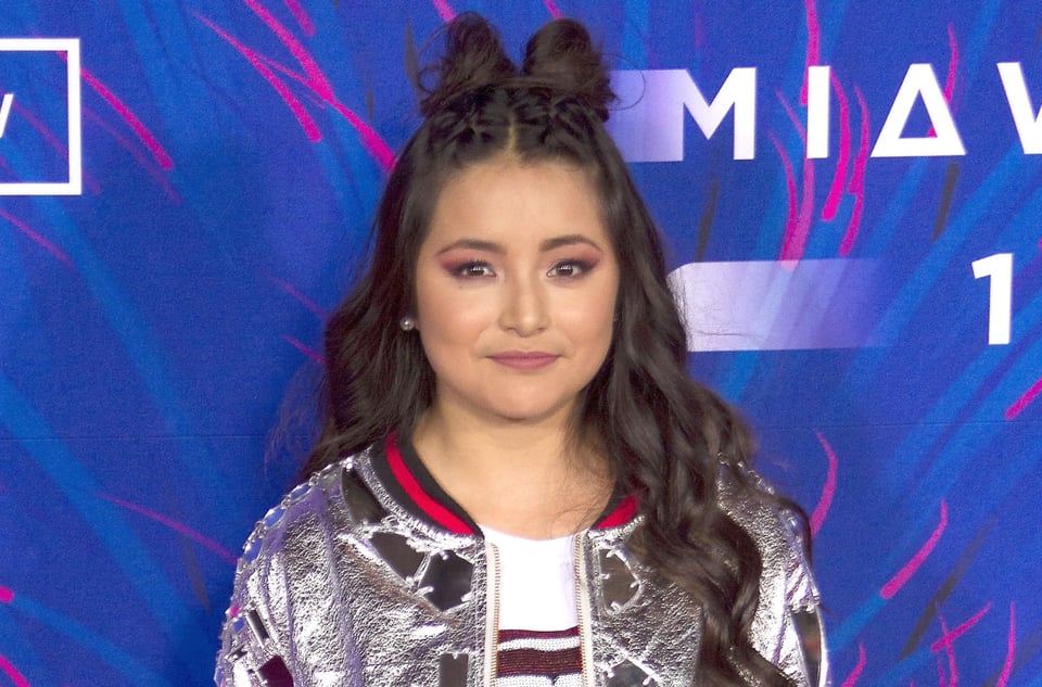 ¿Miserias? Rubí, la quinceañera más famosa de México, aparece enseñando sexy pierna (FOTO)