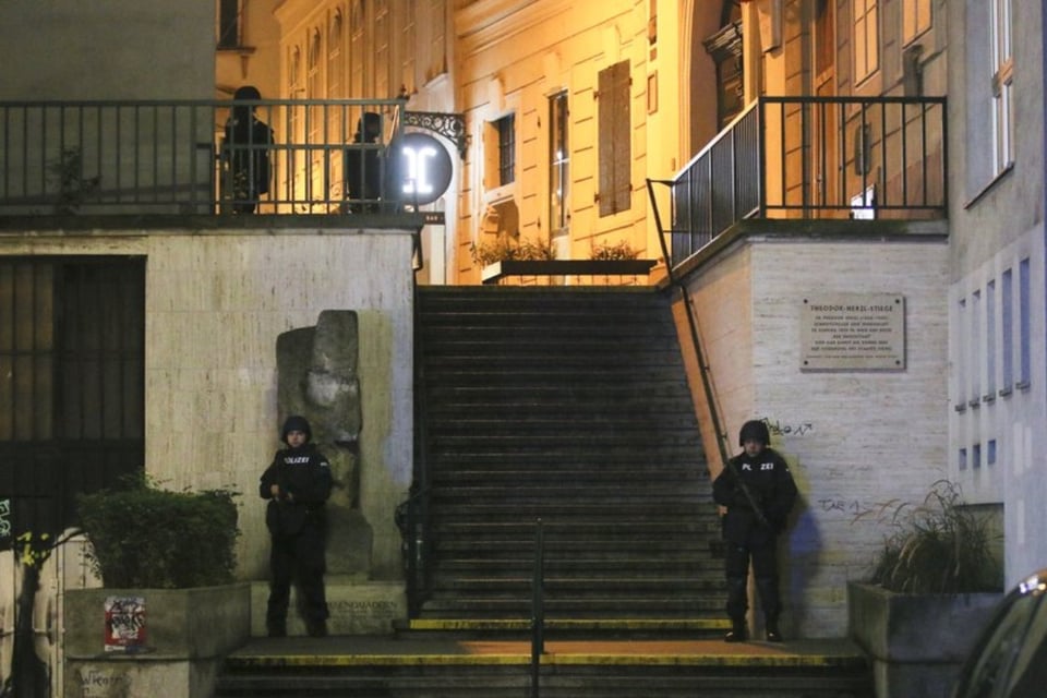 Ataque terrorista en Viena deja 5 muertos y 17 heridos