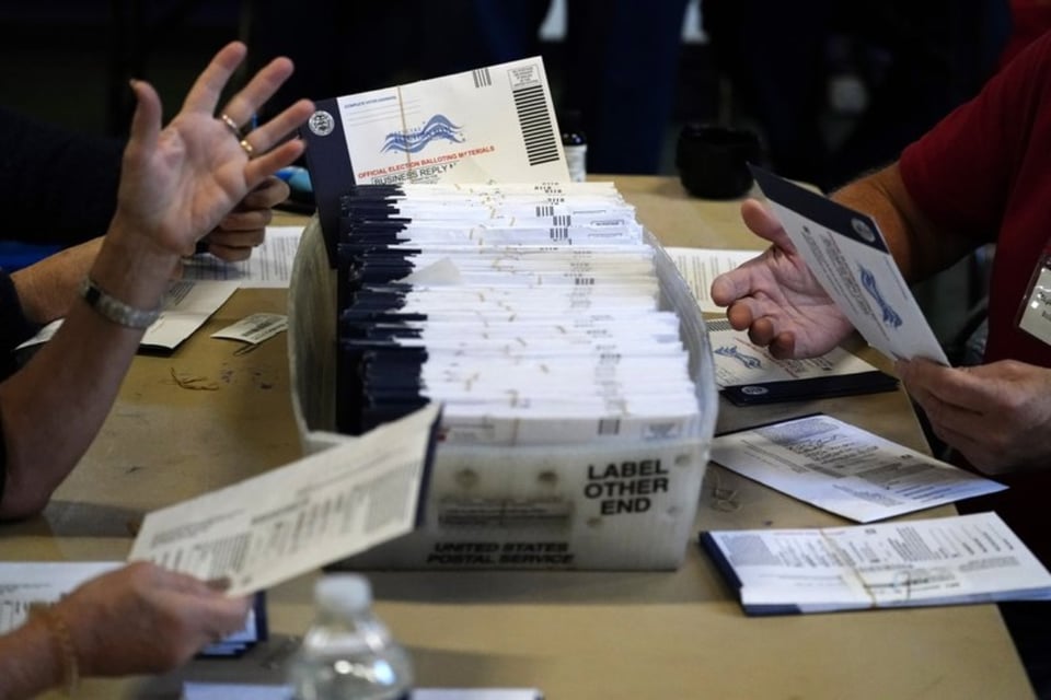 Elecciones 2020: Así va la reñida contienda entre Trump y Biden al amanecer del jueves