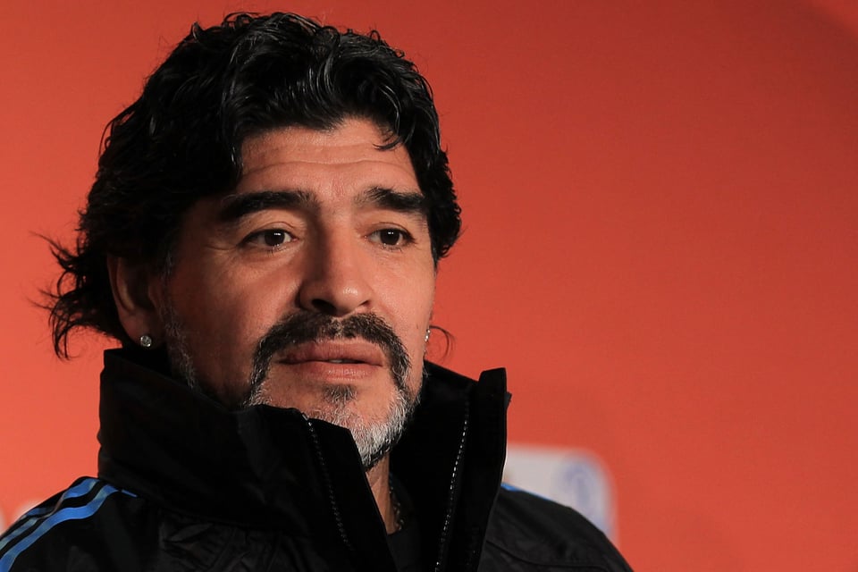 Hijo no reconocido de Diego Armando Maradona pedirá que exhuman el cuerpo (FOTO)