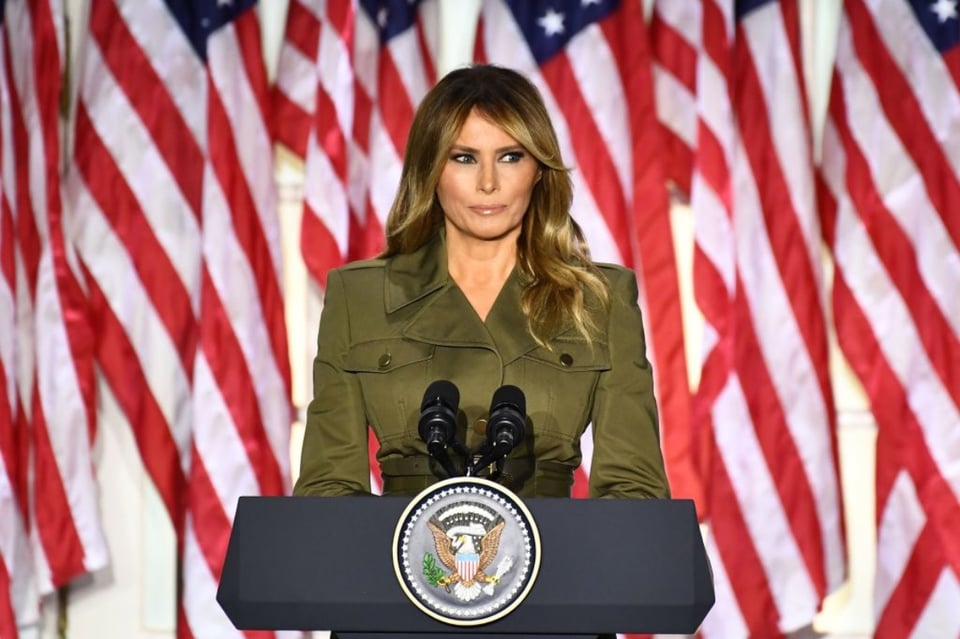 Melania Trump votó en Florida y dijo por qué no lo hizo antes con el presidente