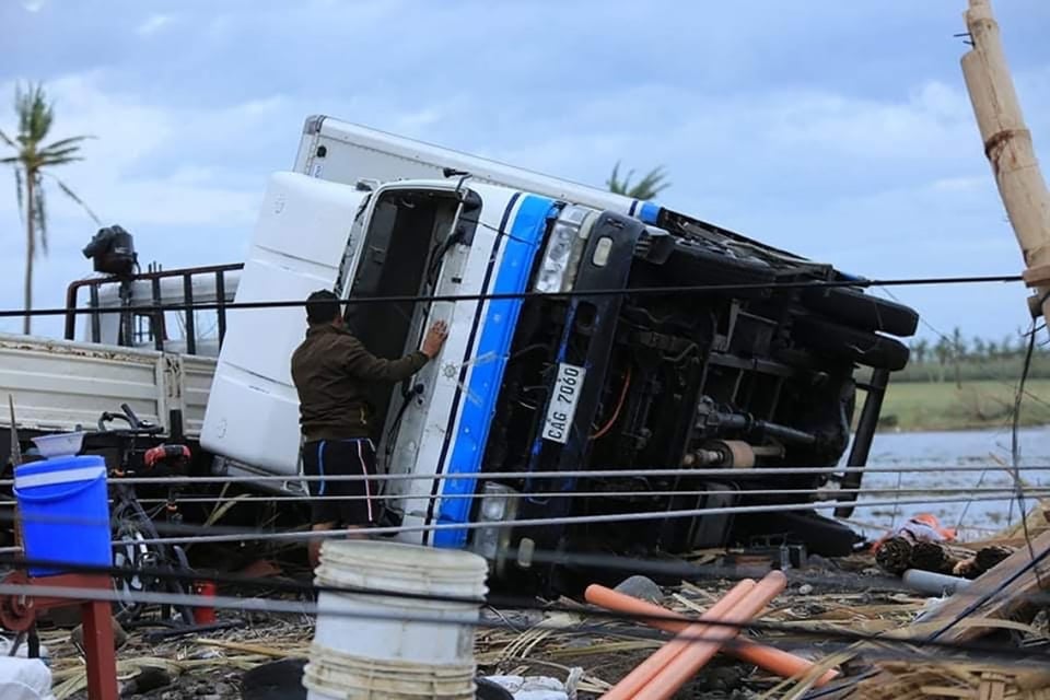 Supertifón más potente del mundo este año ya deja 7 muertos en Filipinas