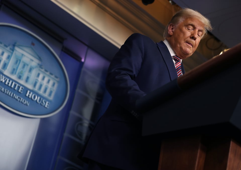 Trump dice que Biden no debería declararse presidente