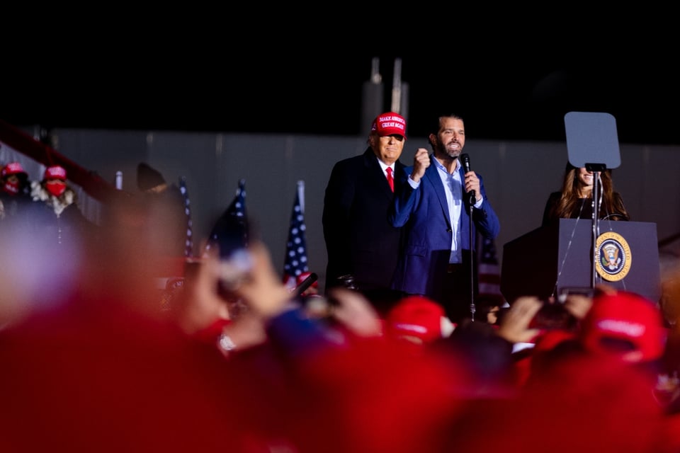«Está muy bien», dice Donald Trump sobre la salud de su hijo Donald tras dar positivo a coronavirus (FOTO)