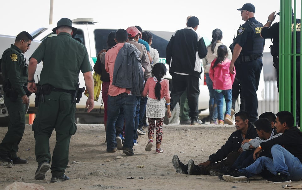 Demandan al Departamento de Seguridad Nacional para que entregue datos de rastreo de inmigrantes featured image