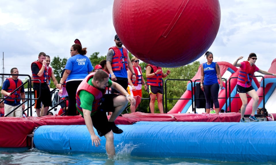 Muere de un infarto concursante tras la grabación del programa de obstáculos «Wipeout» featured image