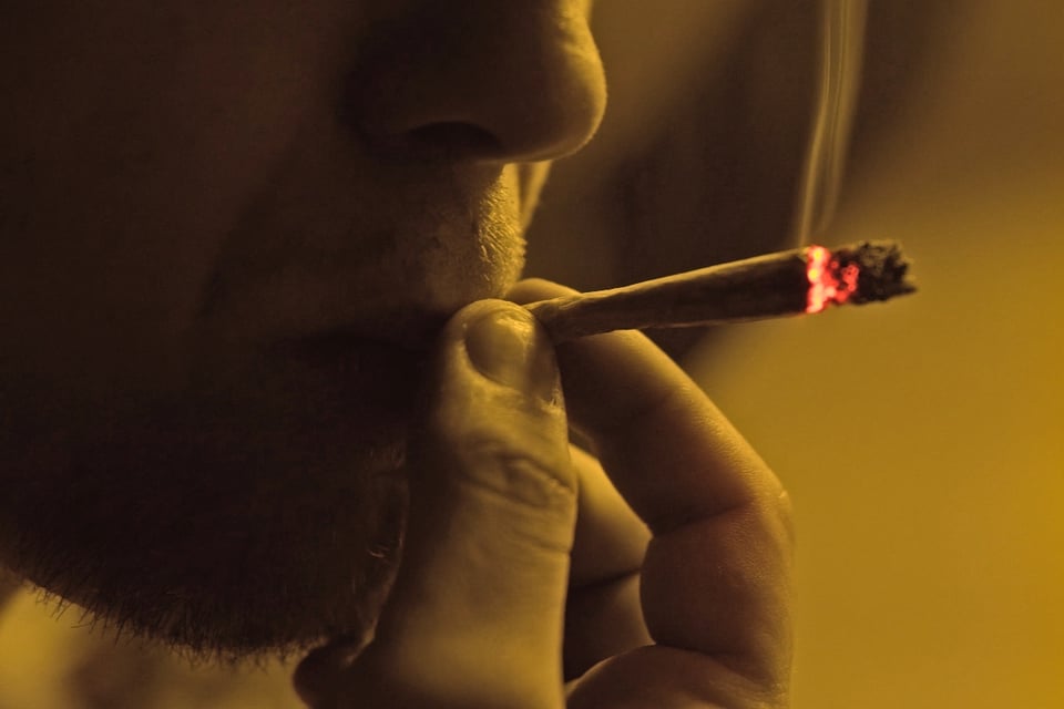Oregón aprueba despenalizar la posesión de todas las drogas para uso personal